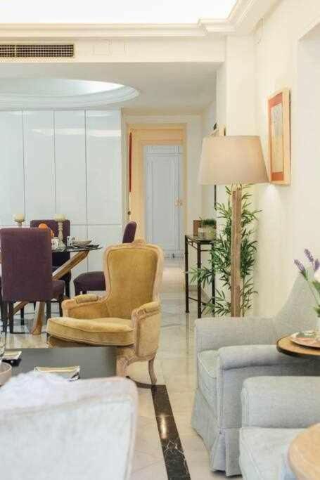 Apartamento Boutique Abades Sevilha Exterior foto