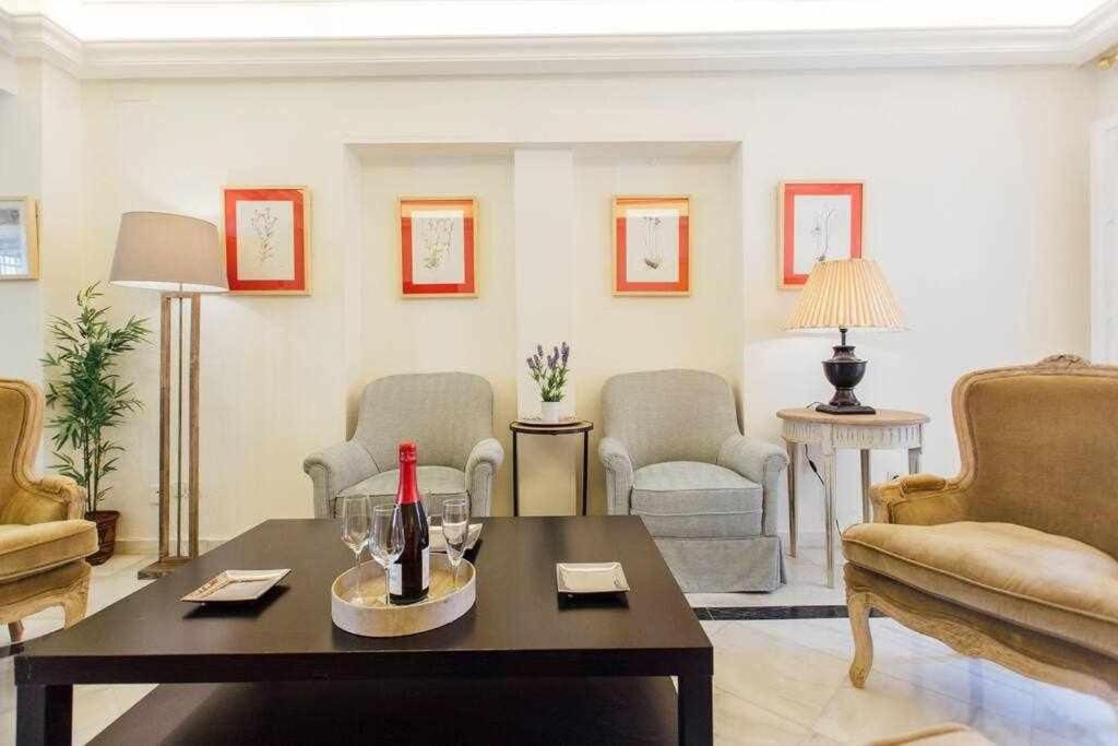 Apartamento Boutique Abades Sevilha Exterior foto